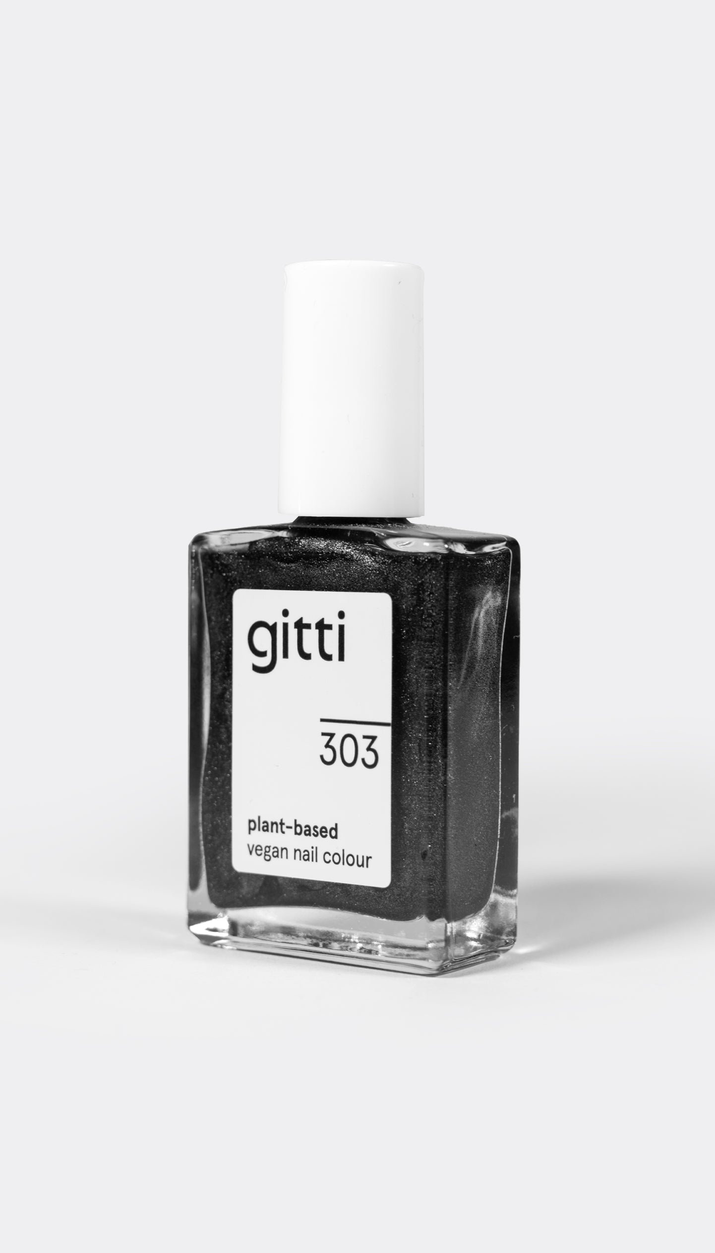 Gitti black nail color plant based
