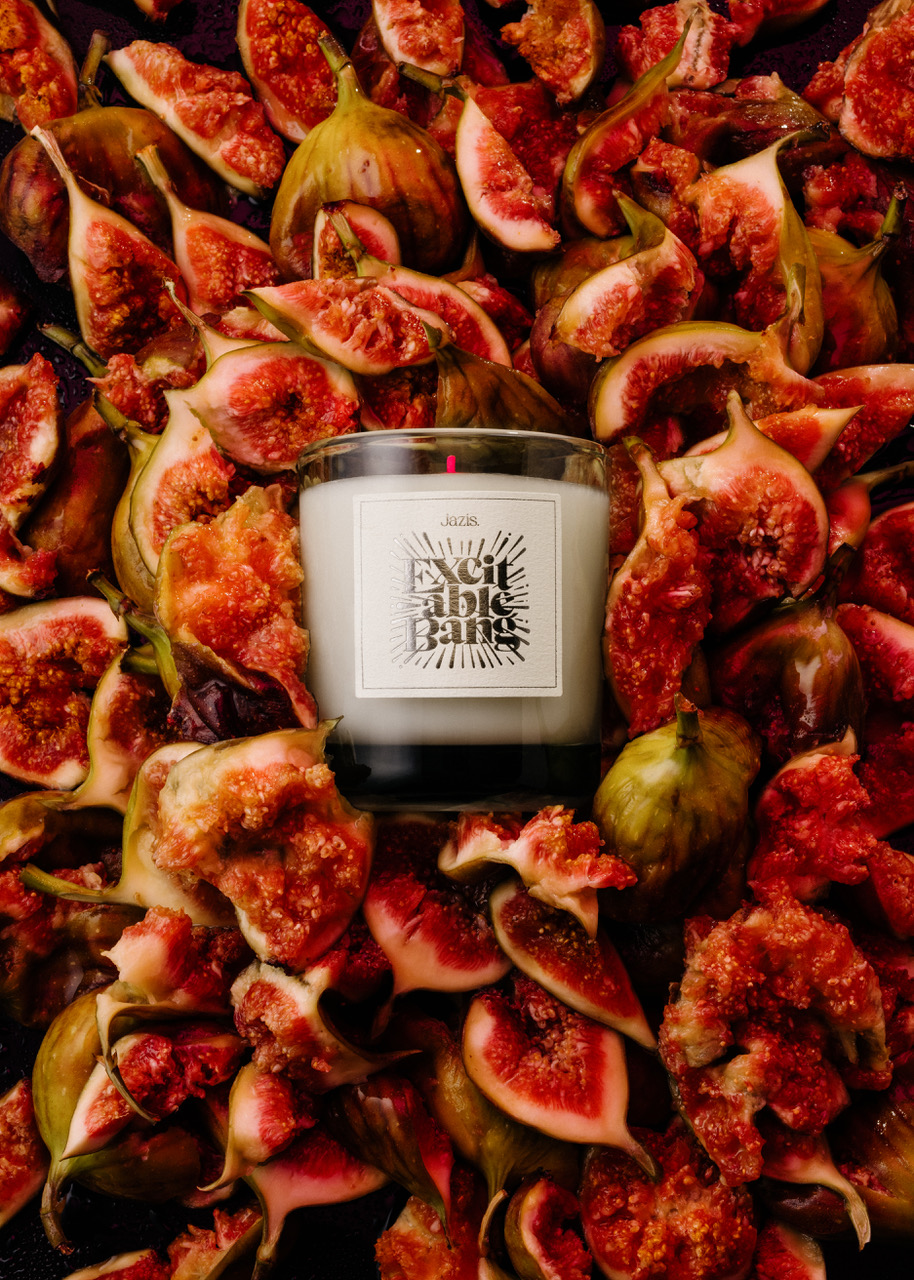 Jazis Excitable Bang Candle surrounded by figs