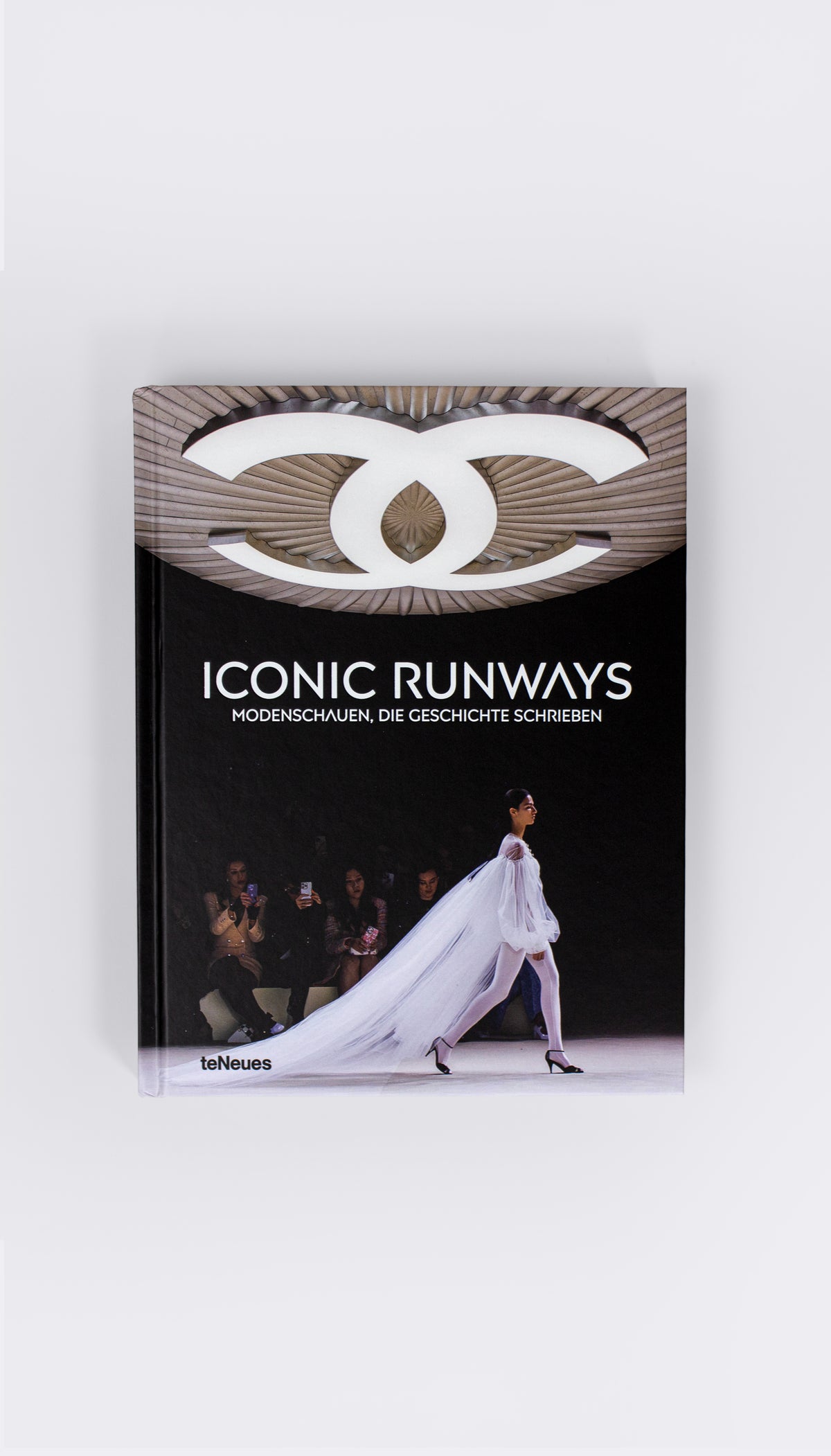 Iconic Runways - Modenschauen, die Geschichte Schrieben