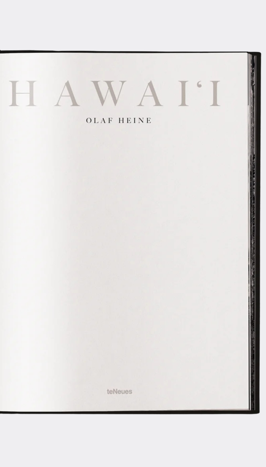 Book titled 'HAWAII' by Olaf Heine on a white background